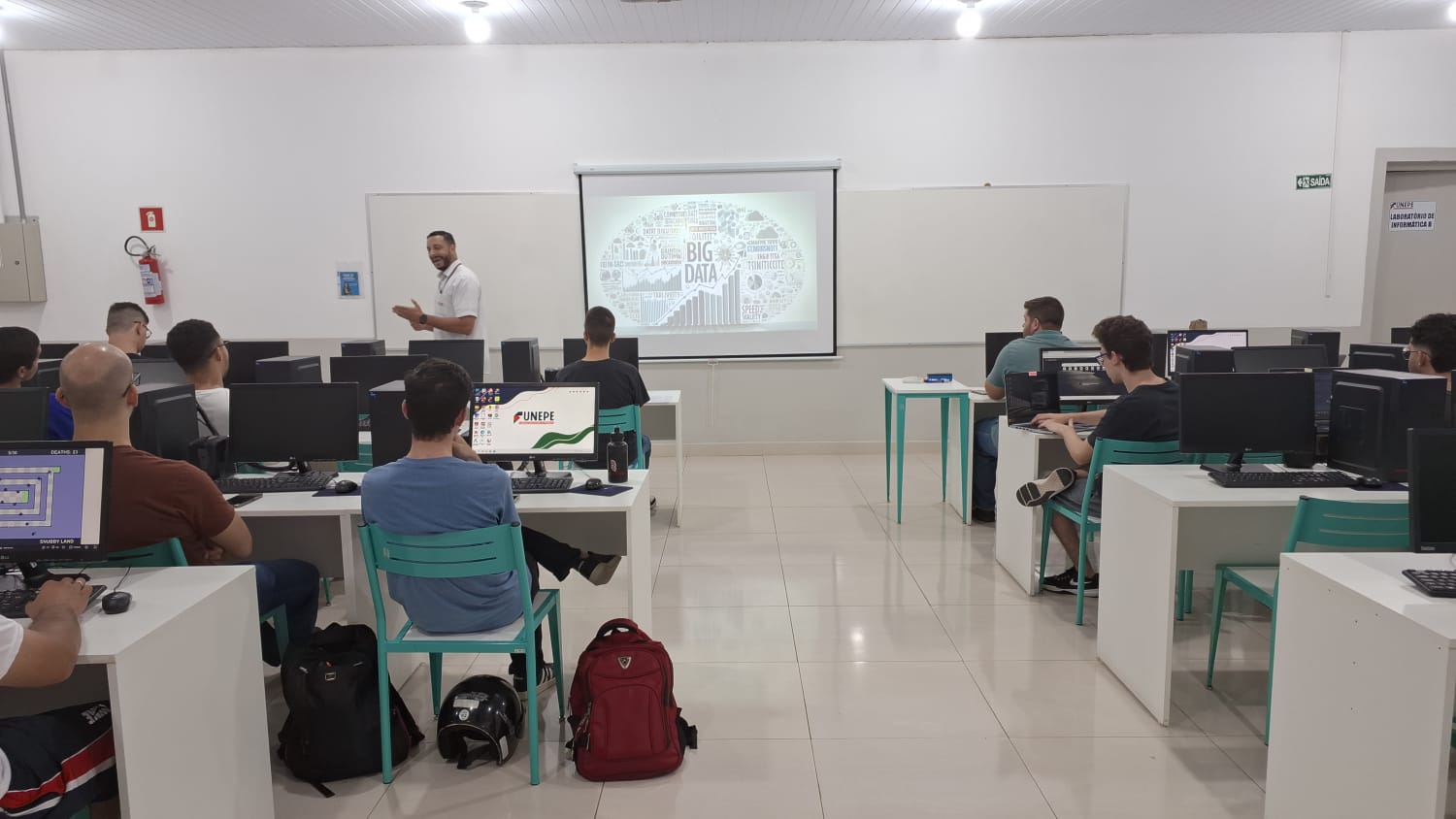 Imagem da notícia Semana de Cursos - Álbum de quarta-feira