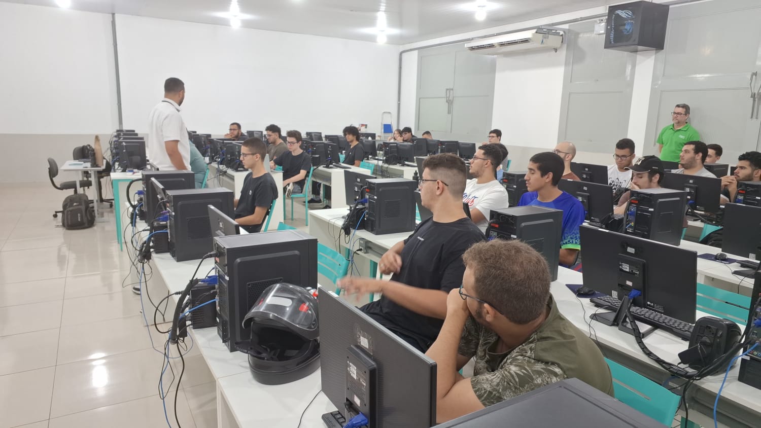 Imagem da notícia Semana de Cursos - Álbum de quarta-feira