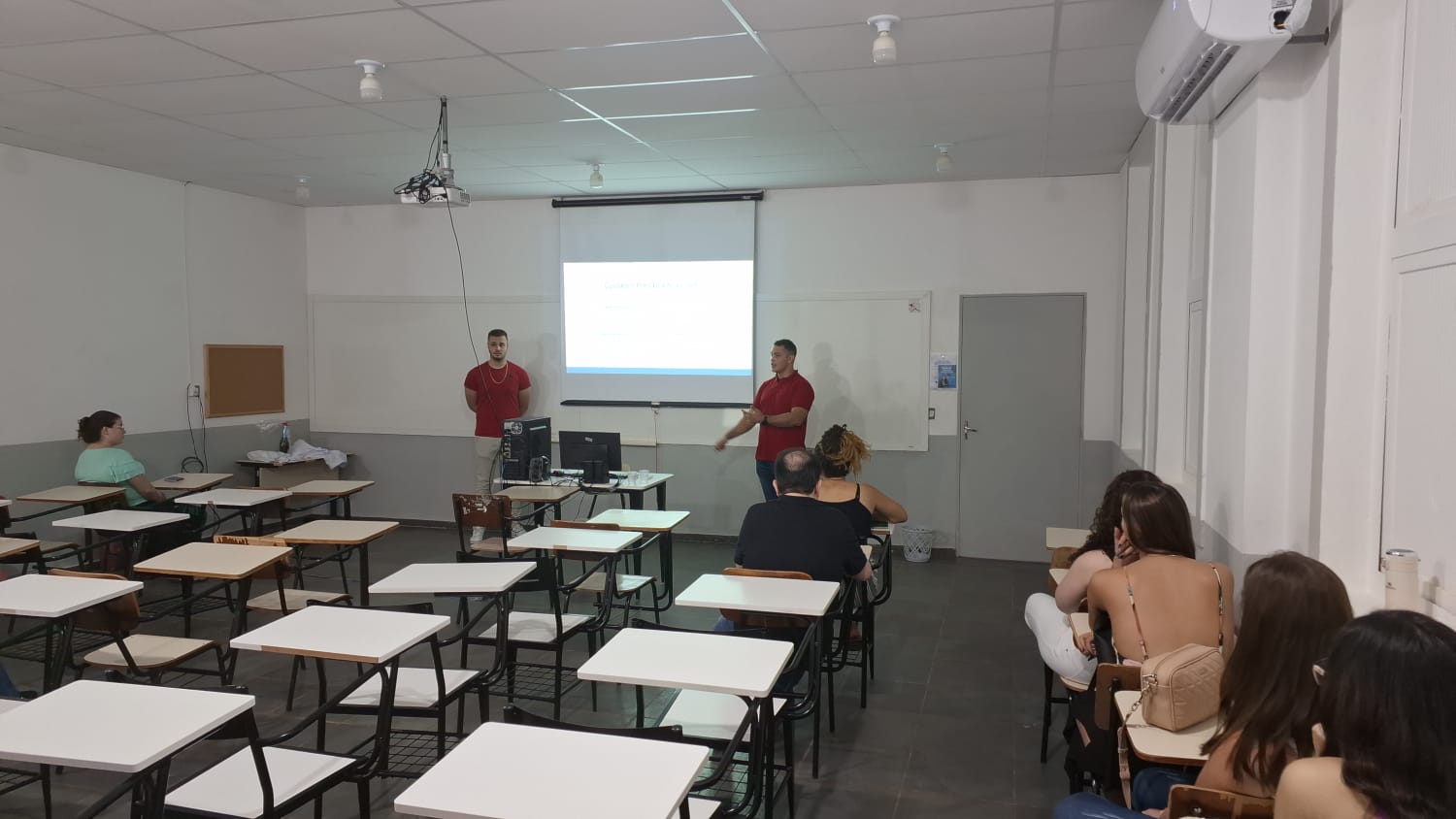 Imagem da notícia Semana de Cursos - Álbum de quarta-feira