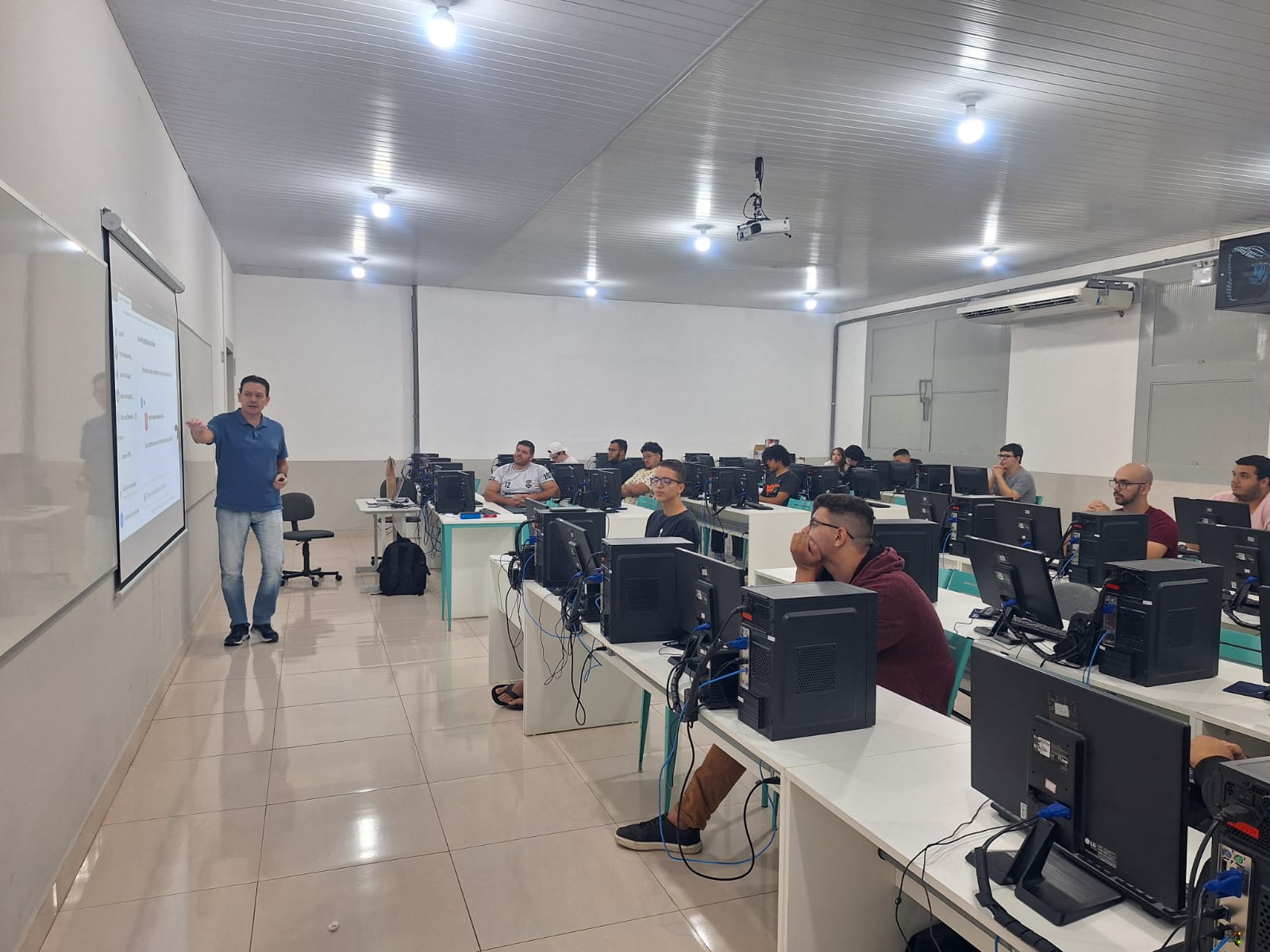 Imagem da notícia Semana de Cursos - Confira as fotos de sexta-feira