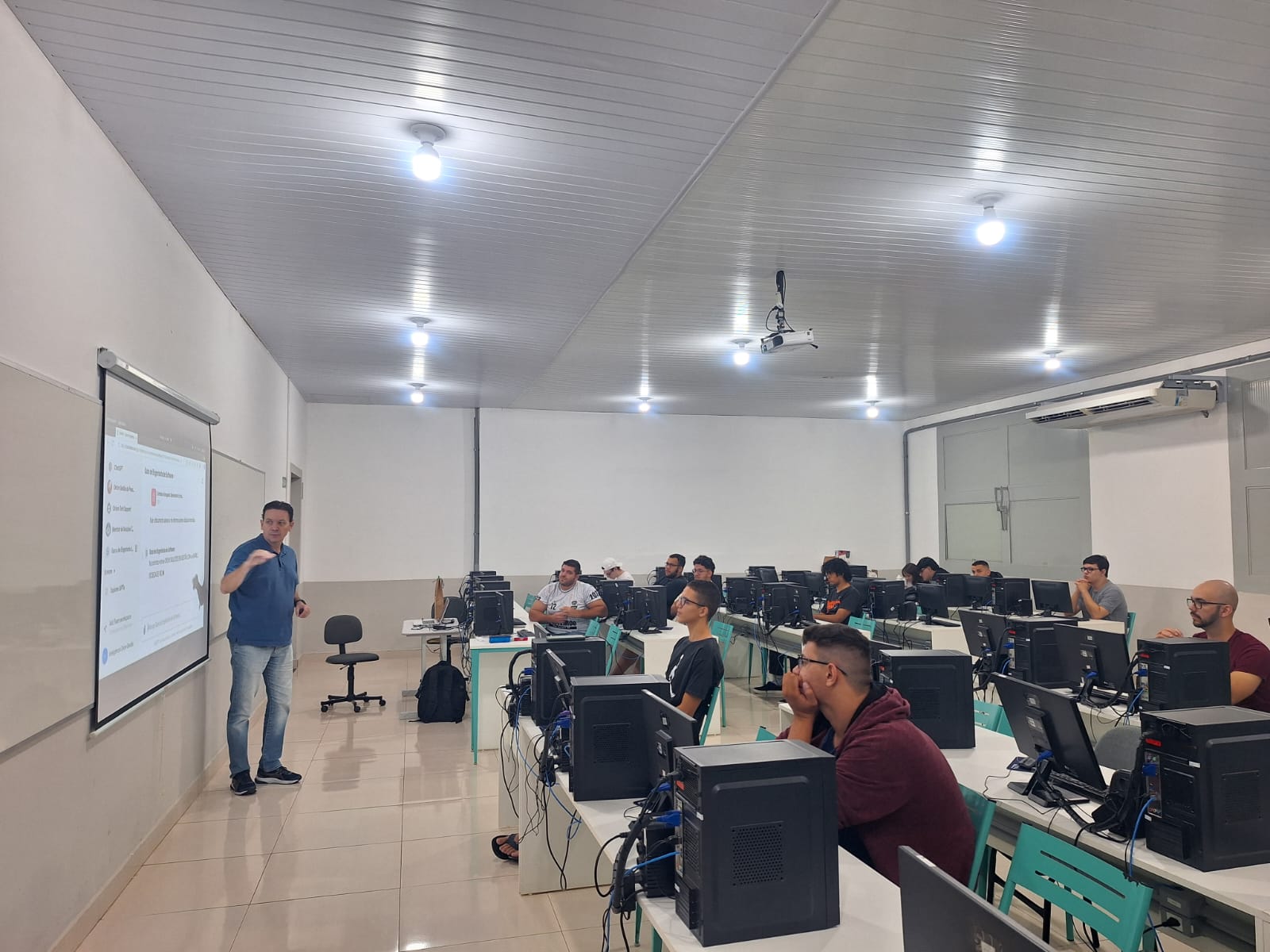 Imagem da notícia Semana de Cursos - Confira as fotos de sexta-feira
