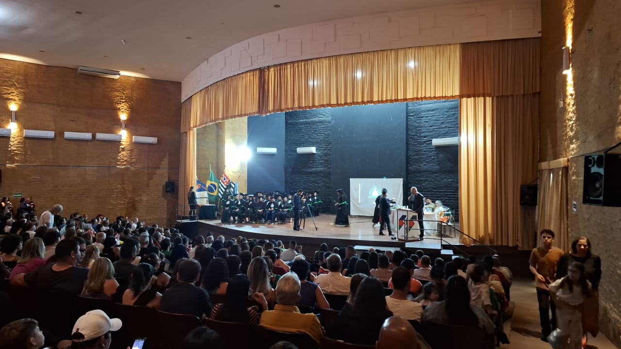 Imagem da notícia CENEP realiza formatura da 22ª turma de Técnico em Enfermagem