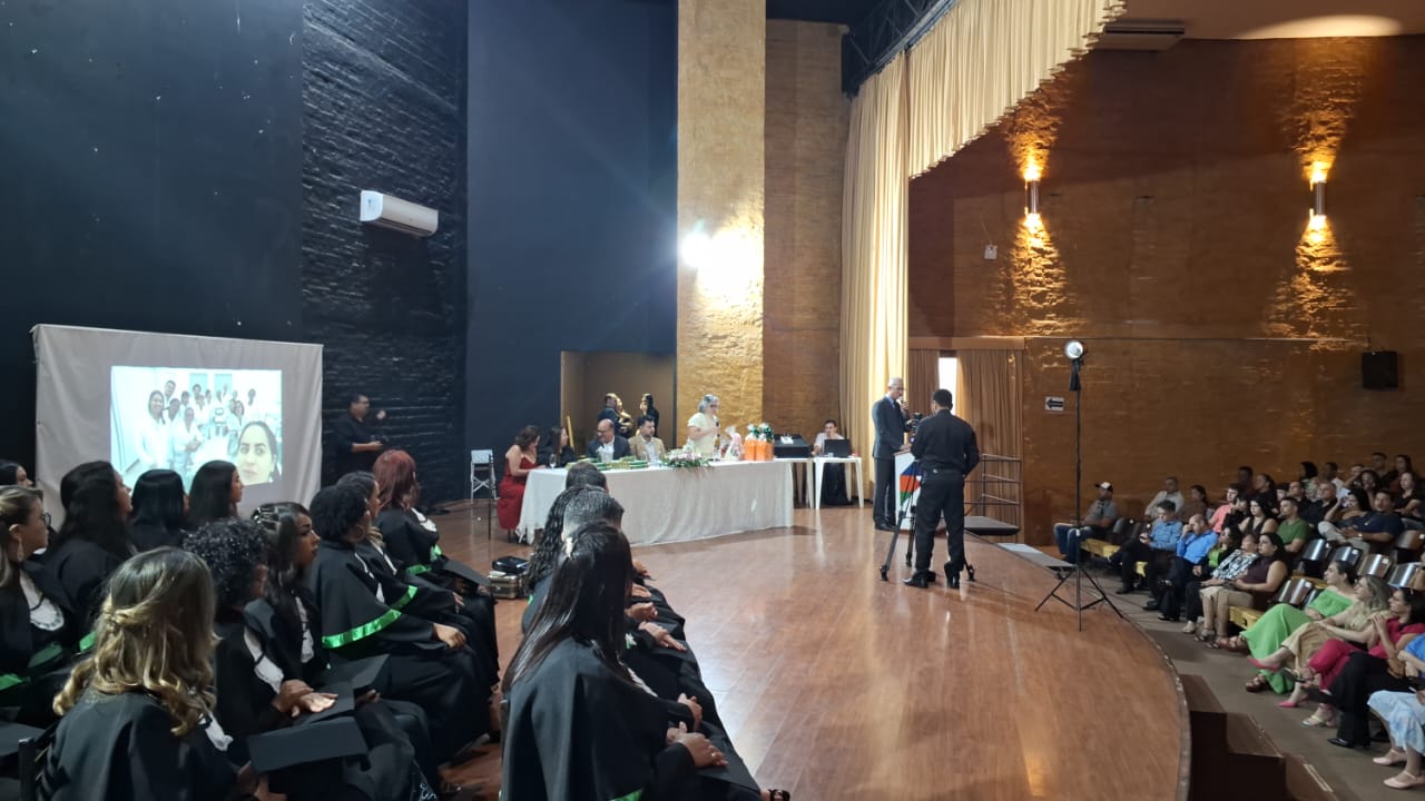 Imagem da notícia CENEP realiza formatura da 22ª turma de Técnico em Enfermagem