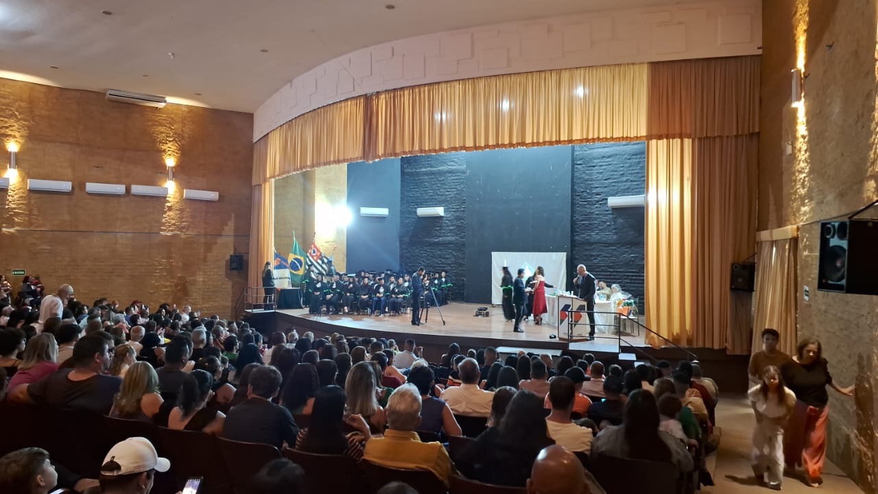 Imagem da notícia CENEP realiza formatura da 22ª turma de Técnico em Enfermagem