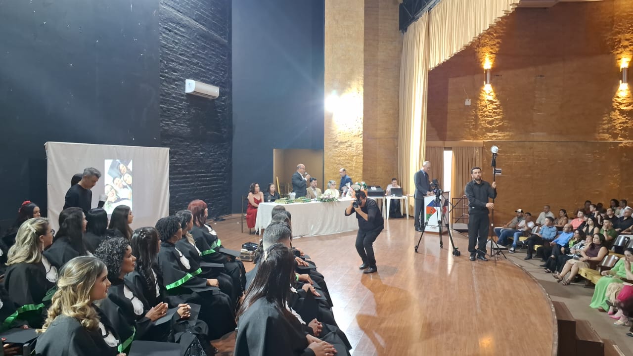 Imagem da notícia CENEP realiza formatura da 22ª turma de Técnico em Enfermagem