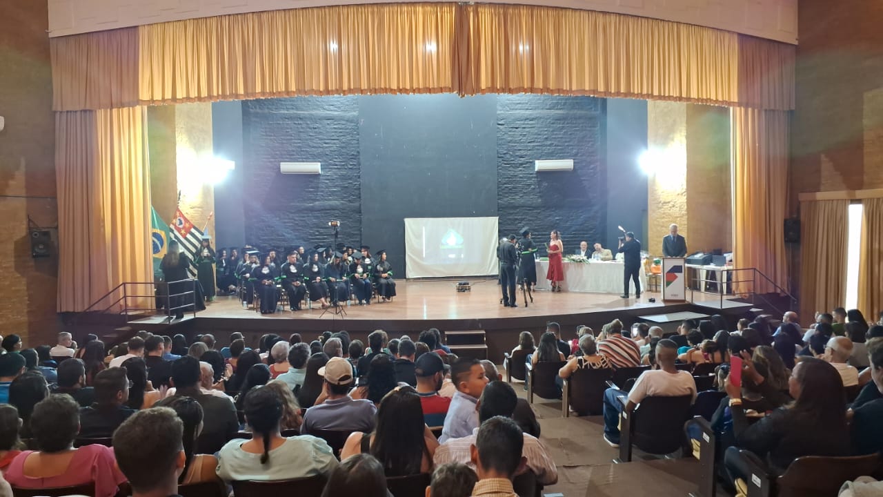 Imagem da notícia CENEP realiza formatura da 22ª turma de Técnico em Enfermagem
