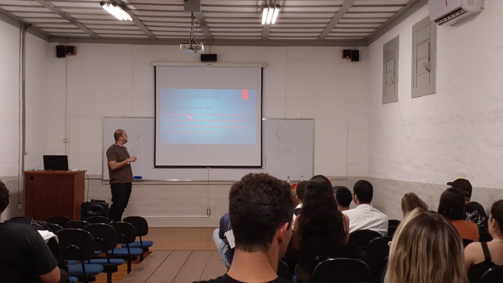 Imagem da notícia Workshop de Procedimentos Médicos O Pulso Ainda Pulsa