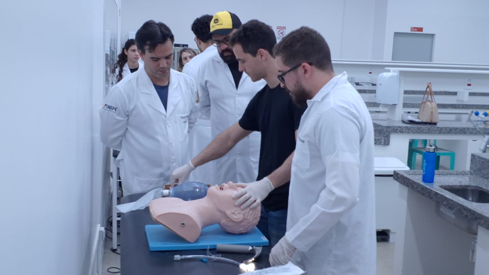 Imagem da notícia Workshop de Procedimentos Médicos O Pulso Ainda Pulsa