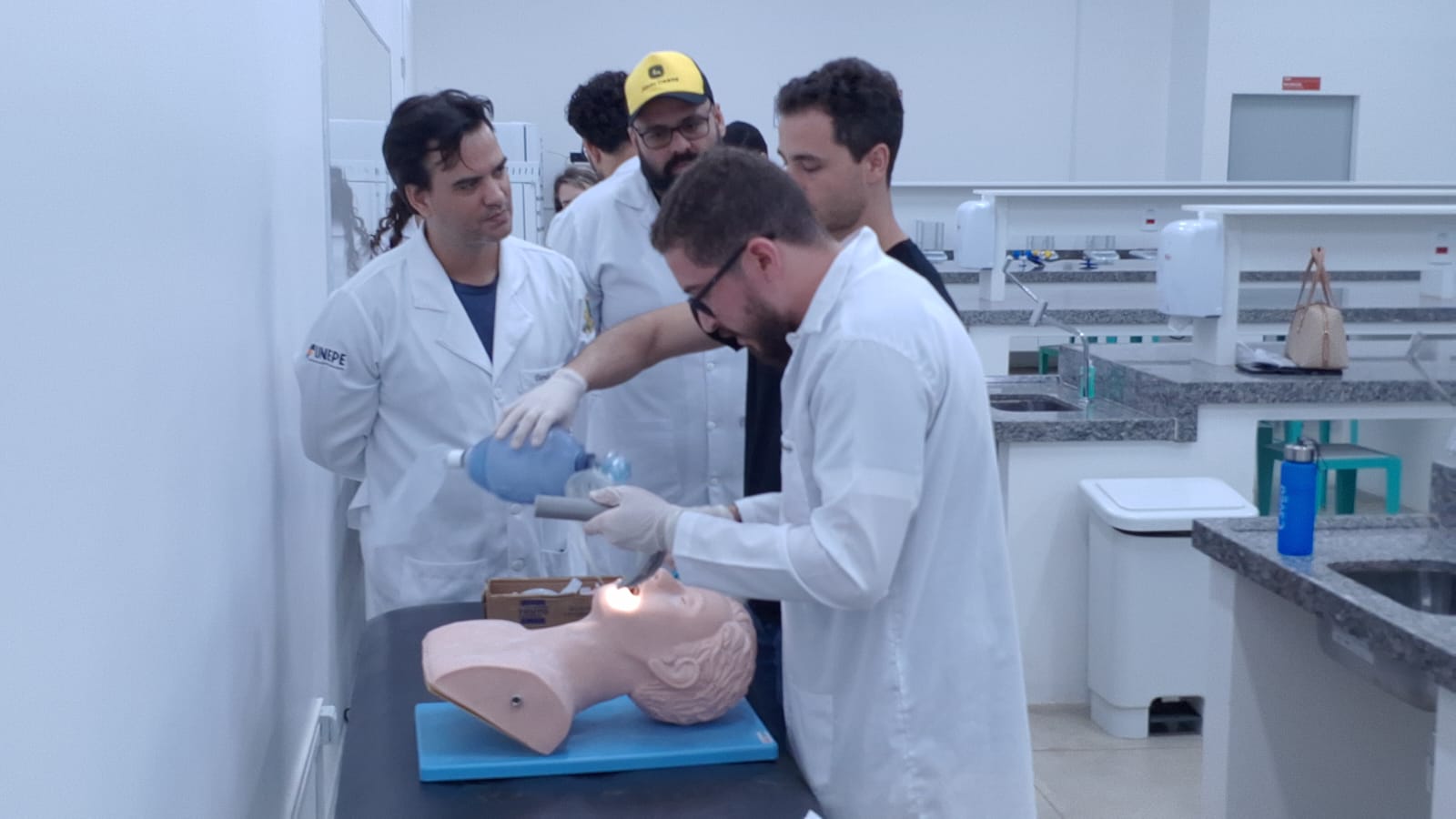 Imagem da notícia Workshop de Procedimentos Médicos O Pulso Ainda Pulsa