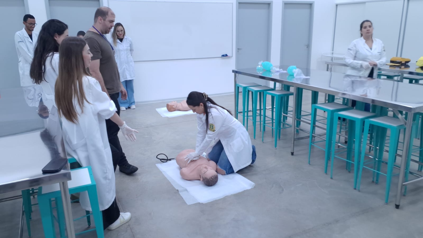 Imagem da notícia Workshop de Procedimentos Médicos O Pulso Ainda Pulsa