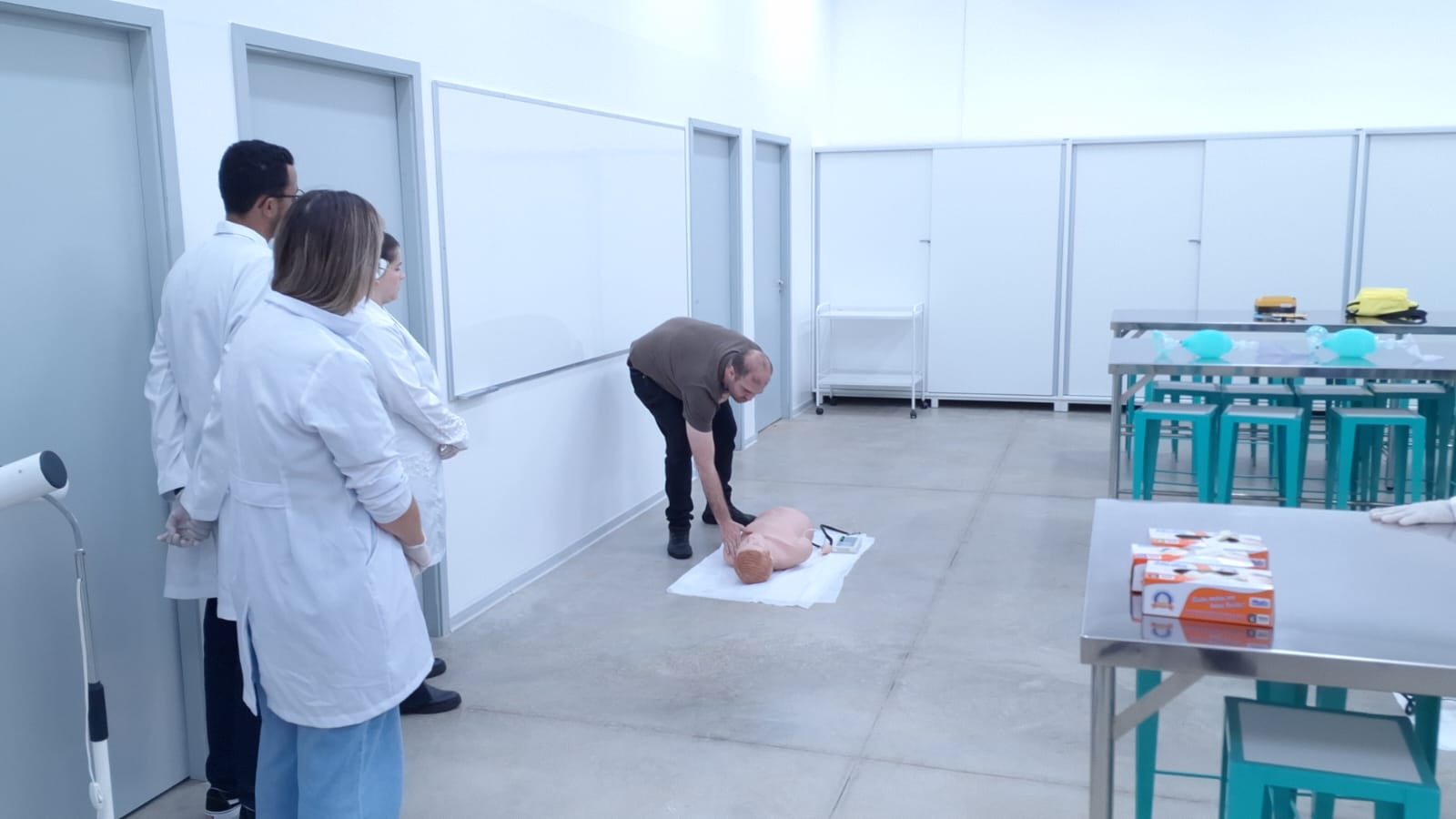Imagem da notícia Workshop de Procedimentos Médicos O Pulso Ainda Pulsa