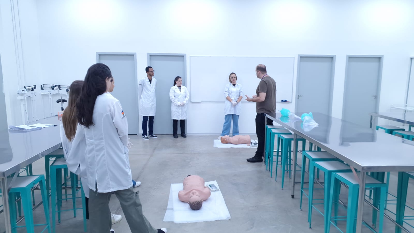 Imagem da notícia Workshop de Procedimentos Médicos O Pulso Ainda Pulsa