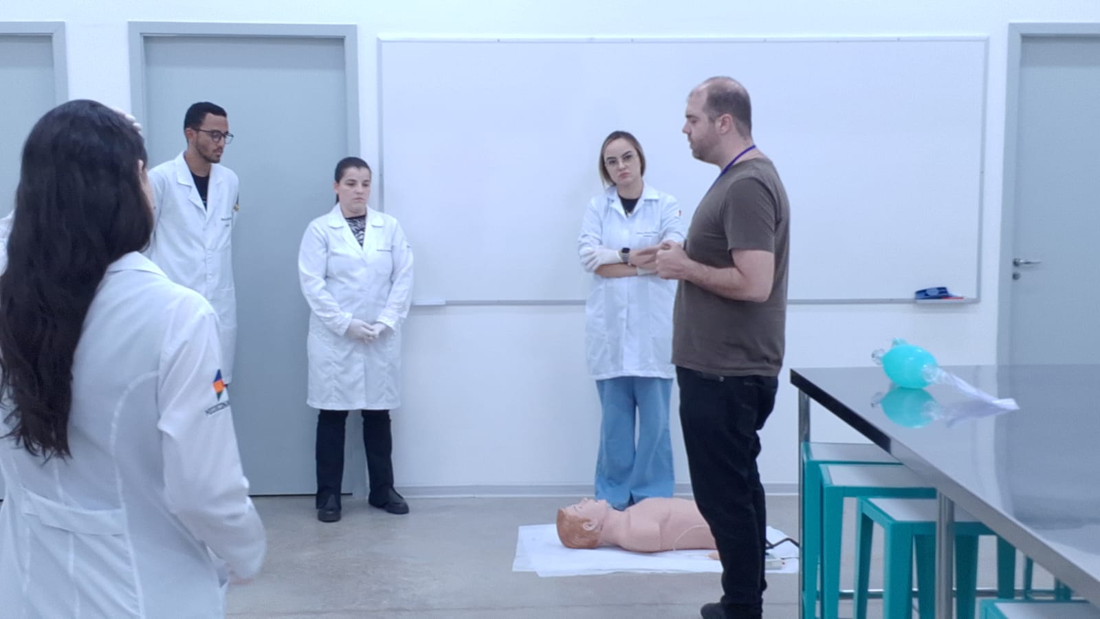 Imagem da notícia Workshop de Procedimentos Médicos O Pulso Ainda Pulsa