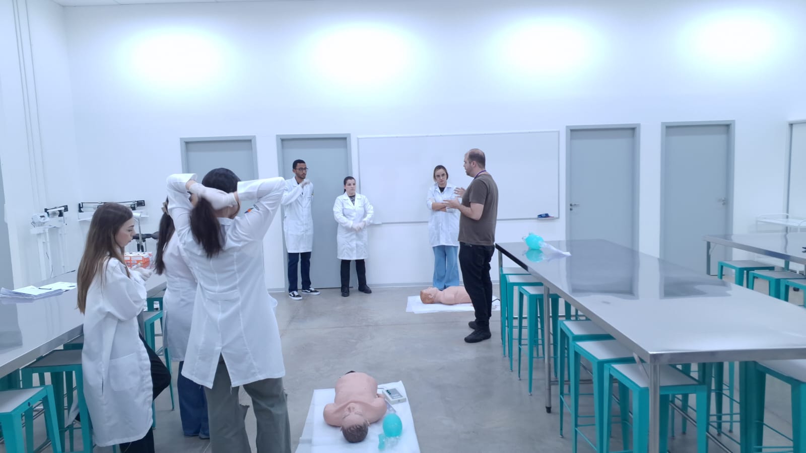 Imagem da notícia Workshop de Procedimentos Médicos O Pulso Ainda Pulsa