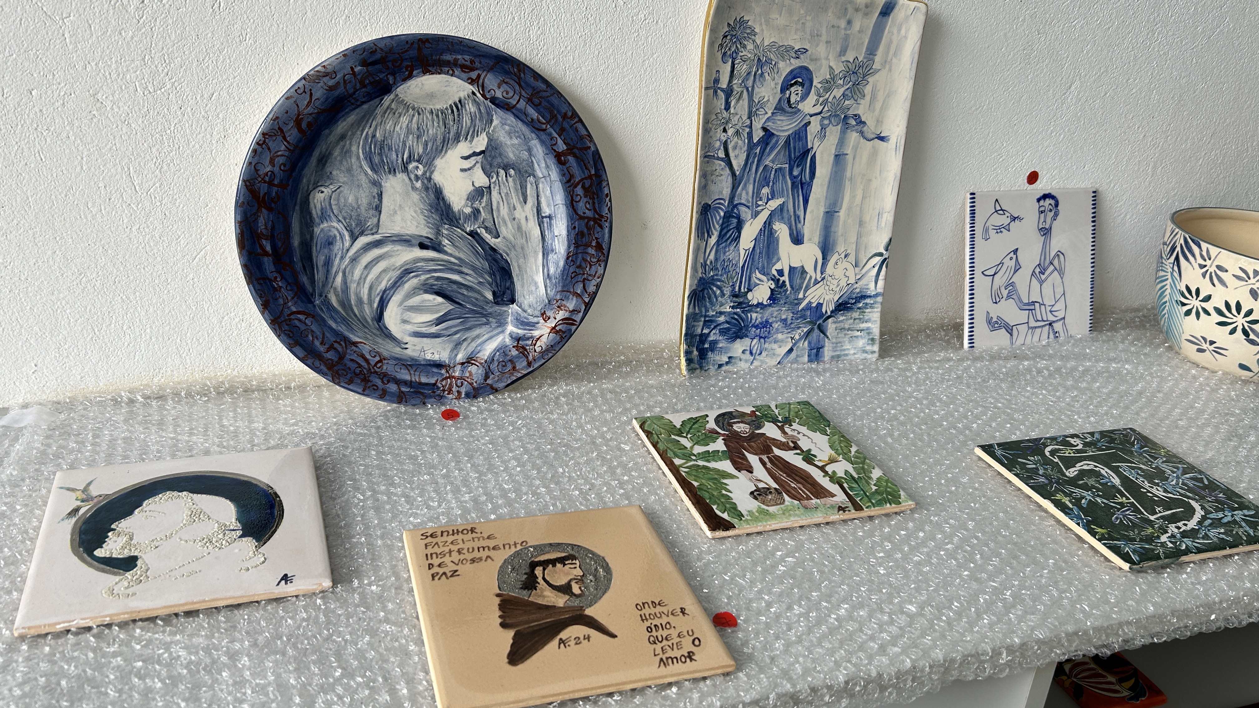 Imagem da notícia Biblioteca FUNEPE - Exposição de Arte em Cerâmica São Francisco