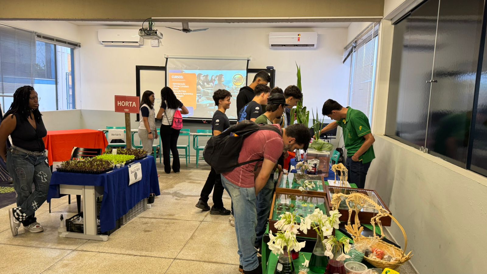 Imagem da notícia FUNEPE movimenta escolas públicas e privadas da região com evento Feira de Profissões 2024