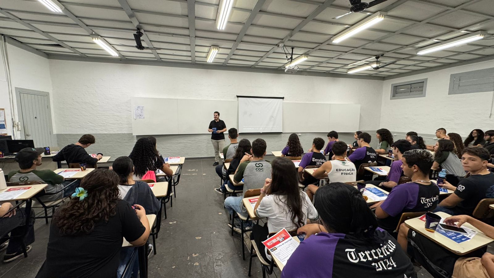 Imagem da notícia FUNEPE movimenta escolas públicas e privadas da região com evento Feira de Profissões 2024