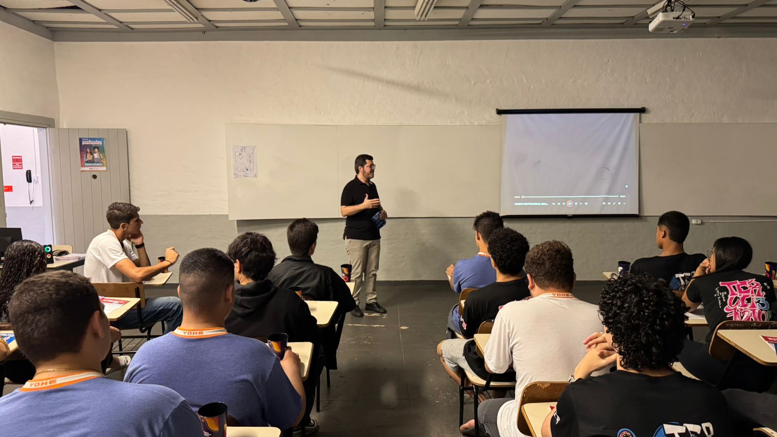 Imagem da notícia FUNEPE movimenta escolas públicas e privadas da região com evento Feira de Profissões 2024
