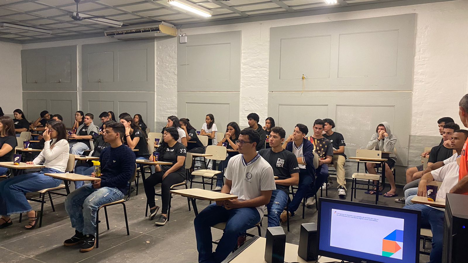 Imagem da notícia FUNEPE movimenta escolas públicas e privadas da região com evento Feira de Profissões 2024