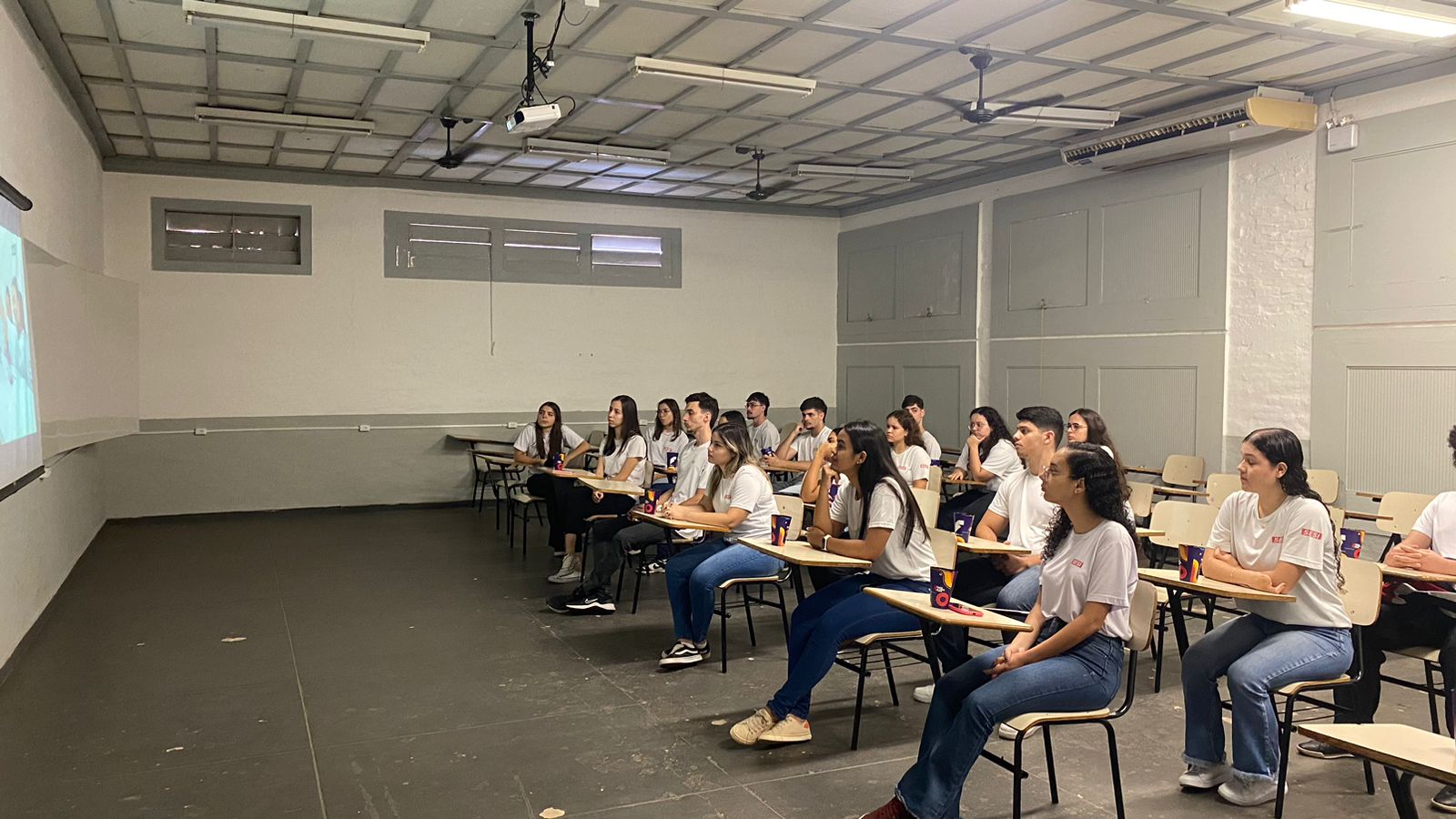 Imagem da notícia FUNEPE movimenta escolas públicas e privadas da região com evento Feira de Profissões 2024