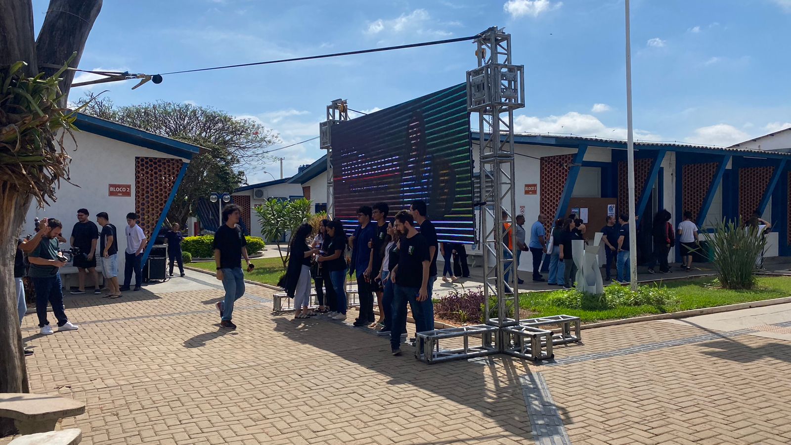 Imagem da notícia FUNEPE movimenta escolas públicas e privadas da região com evento Feira de Profissões 2024