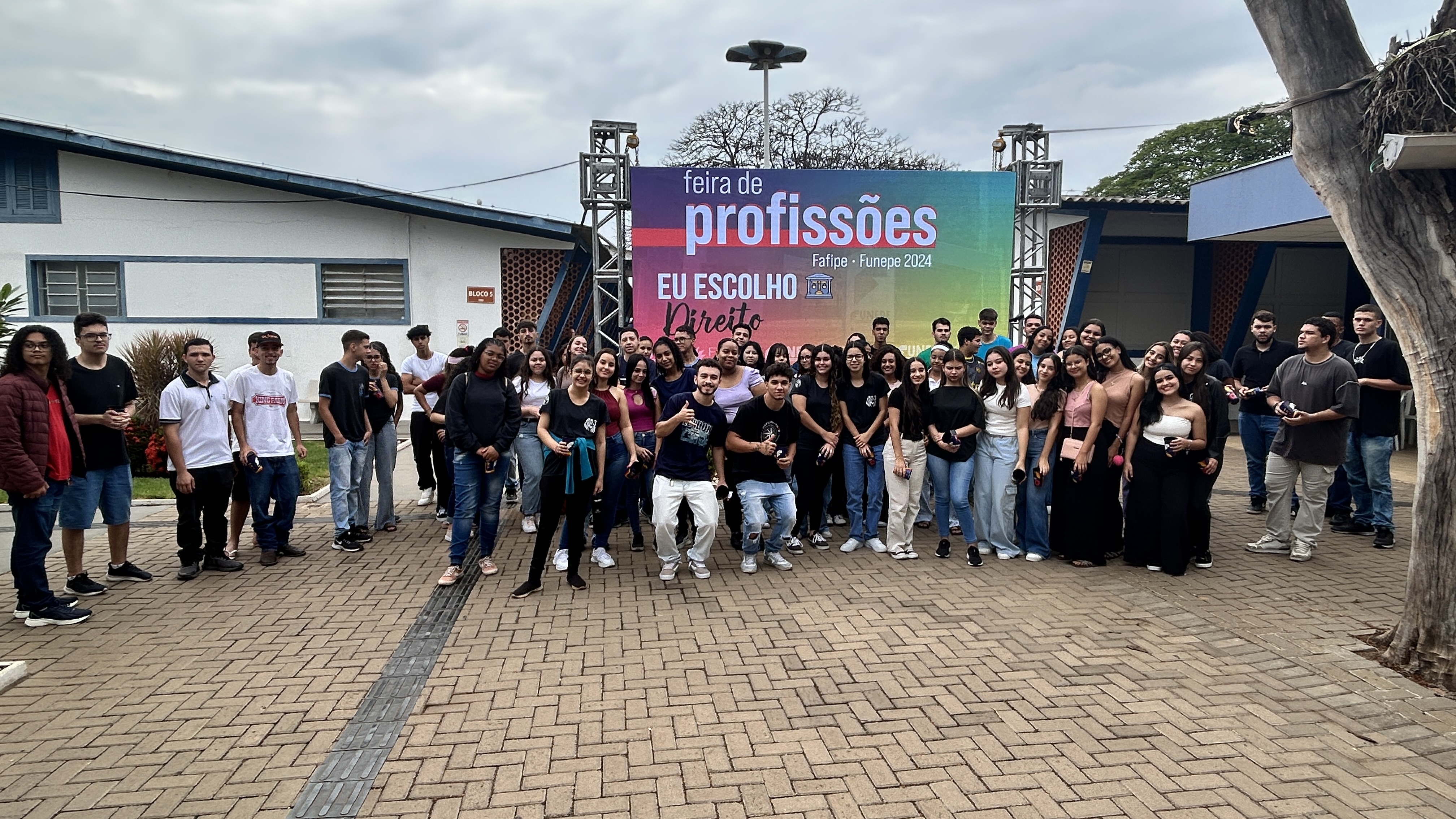 Imagem da notícia FUNEPE movimenta escolas públicas e privadas da região com evento Feira de Profissões 2024