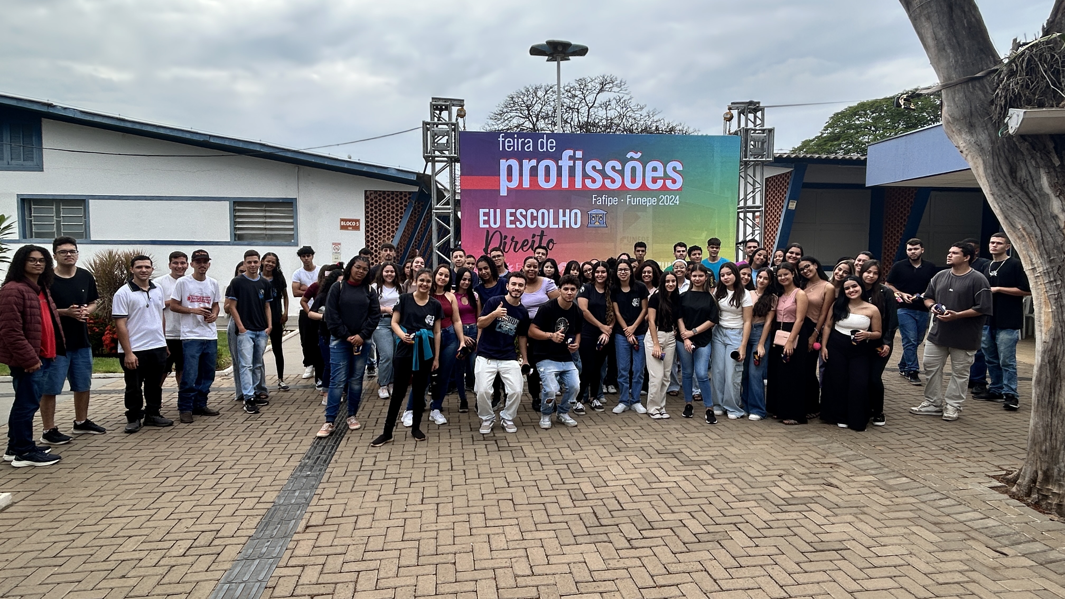 Imagem da notícia FUNEPE movimenta escolas públicas e privadas da região com evento Feira de Profissões 2024