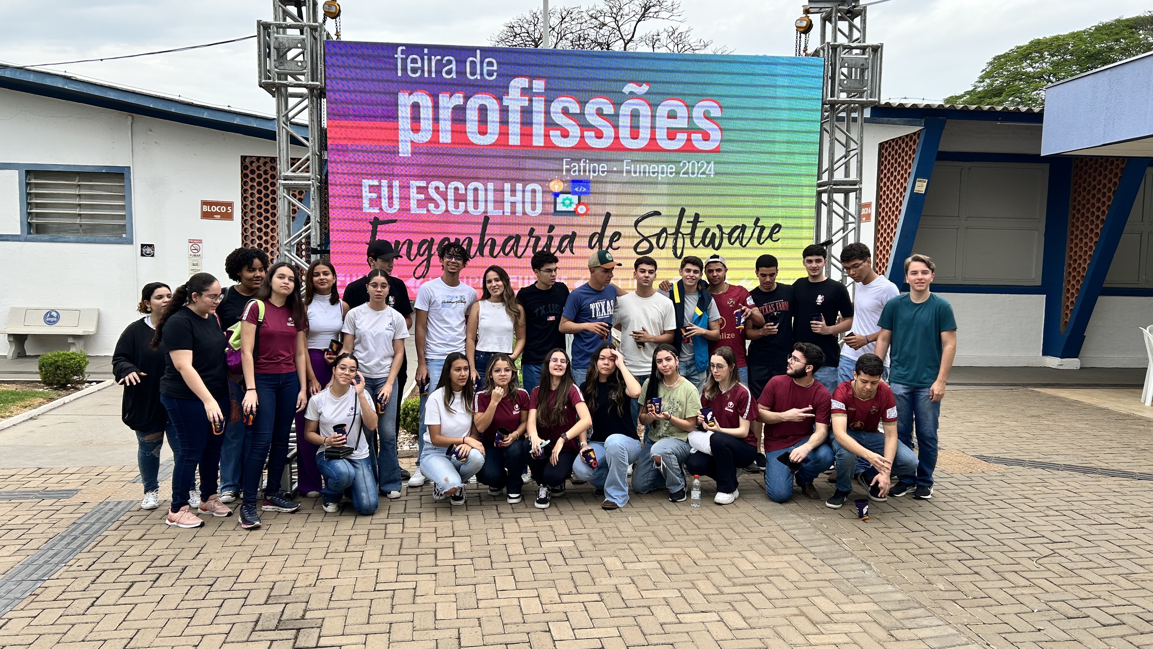 Imagem da notícia FUNEPE movimenta escolas públicas e privadas da região com evento Feira de Profissões 2024