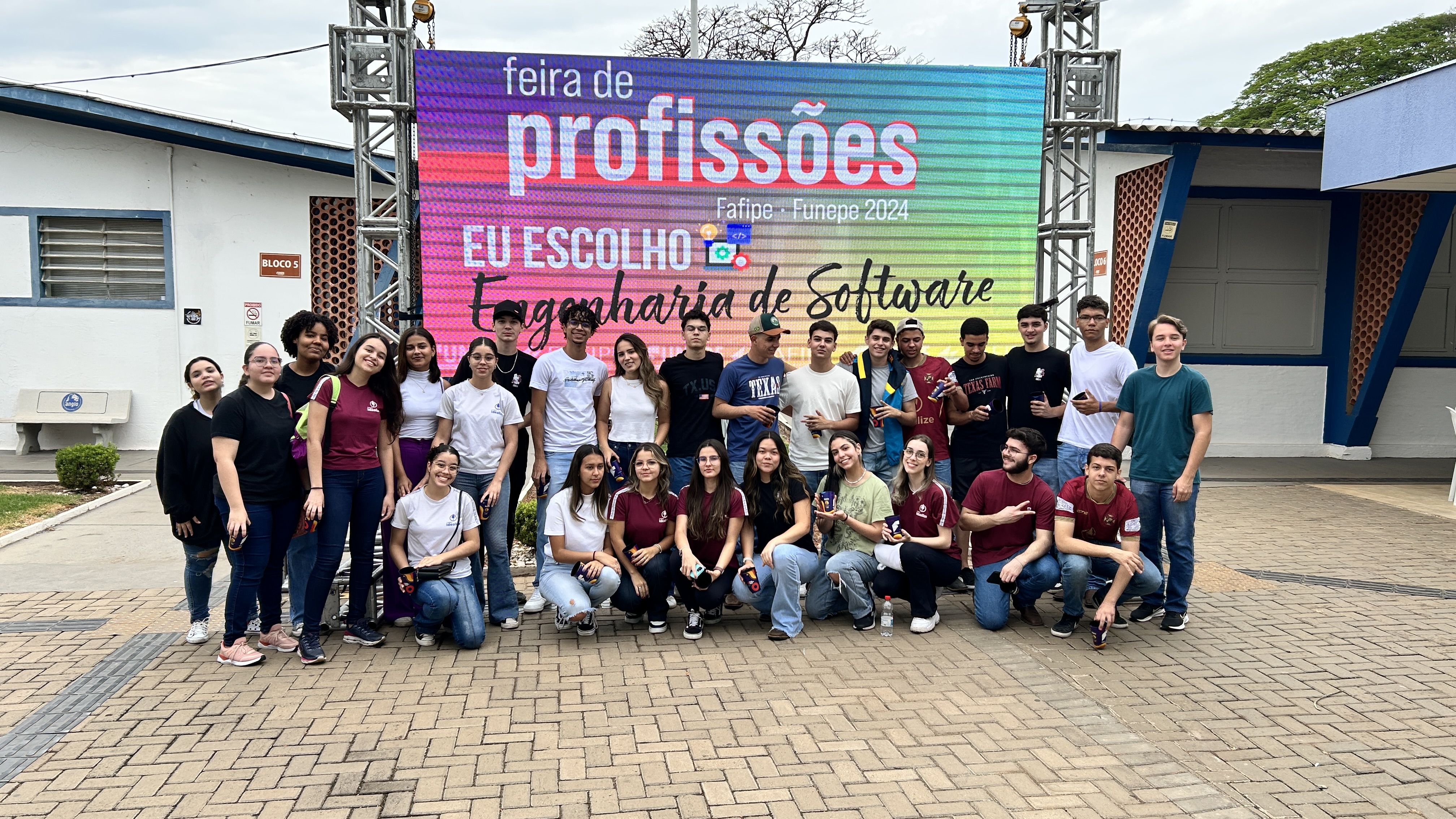 Imagem da notícia FUNEPE movimenta escolas públicas e privadas da região com evento Feira de Profissões 2024