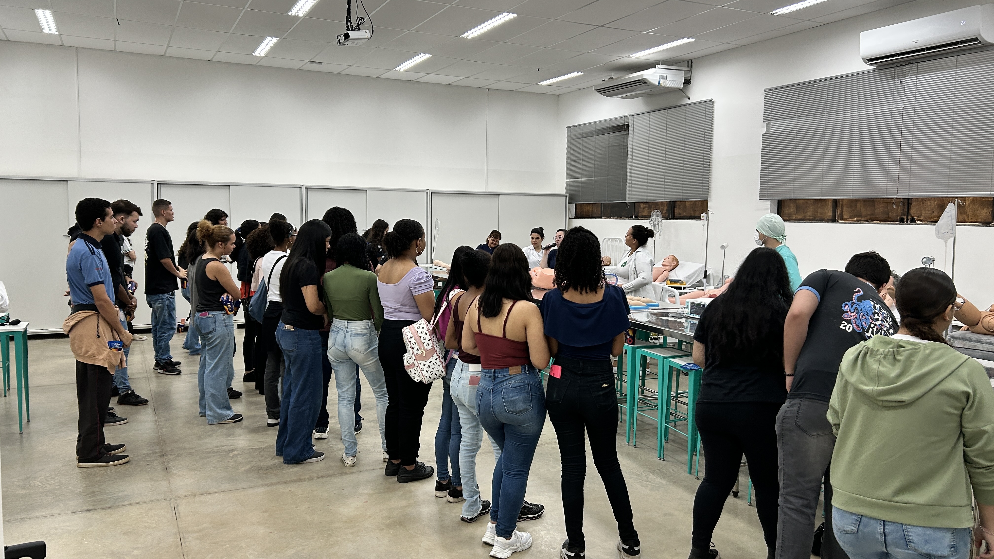 Imagem da notícia FUNEPE movimenta escolas públicas e privadas da região com evento Feira de Profissões 2024