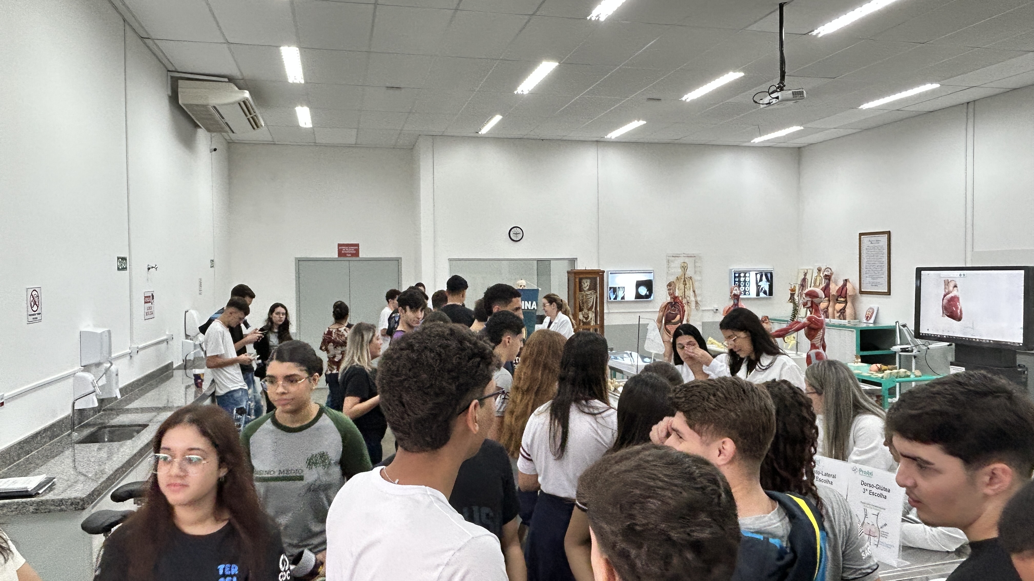 Imagem da notícia FUNEPE movimenta escolas públicas e privadas da região com evento Feira de Profissões 2024