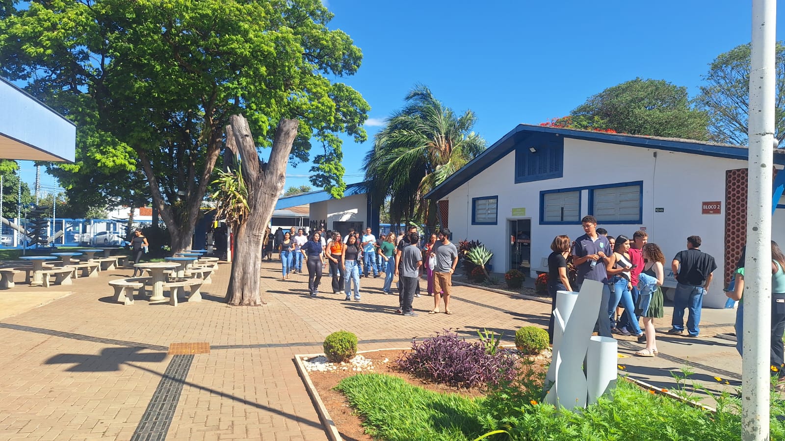 Imagem da notícia Vestibular da FUNEPE reúne candidatos de Penápolis e região no Campus I