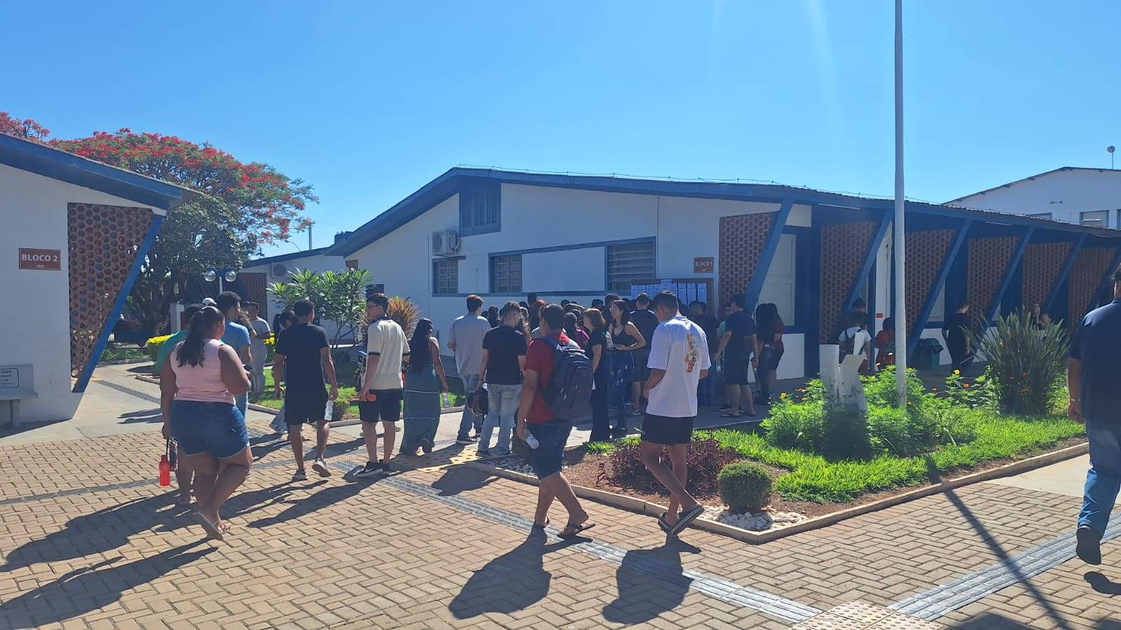 Imagem da notícia Vestibular da FUNEPE reúne candidatos de Penápolis e região no Campus I