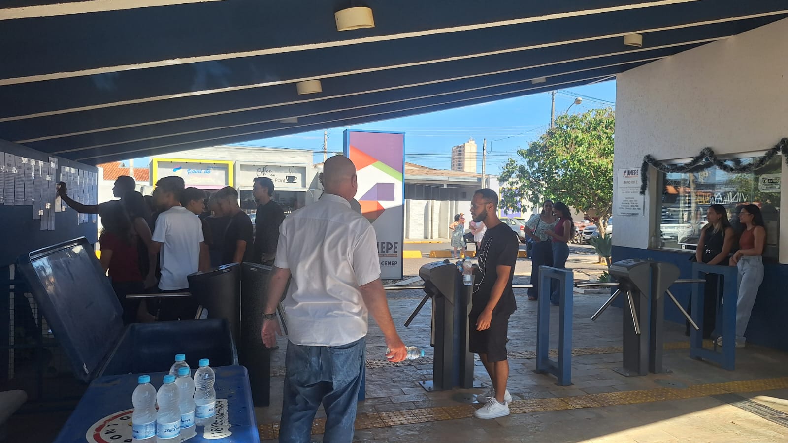 Imagem da notícia Vestibular da FUNEPE reúne candidatos de Penápolis e região no Campus I