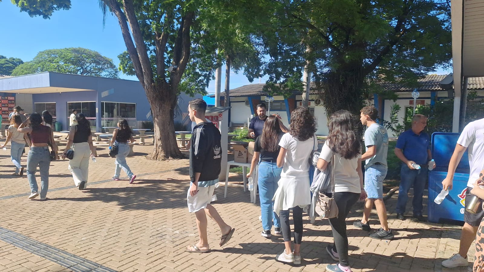 Imagem da notícia Vestibular da FUNEPE reúne candidatos de Penápolis e região no Campus I