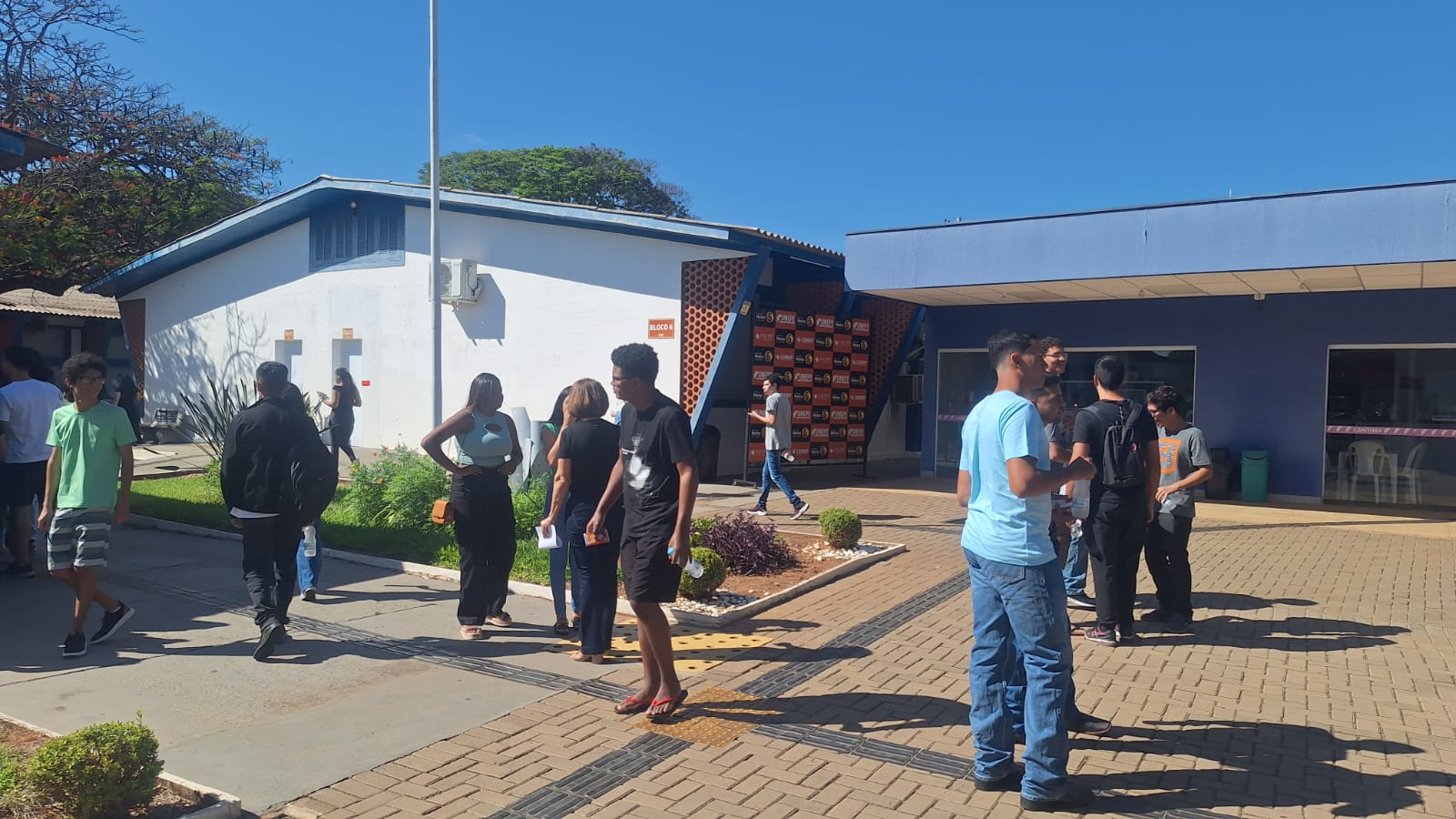 Imagem da notícia Vestibular da FUNEPE reúne candidatos de Penápolis e região no Campus I