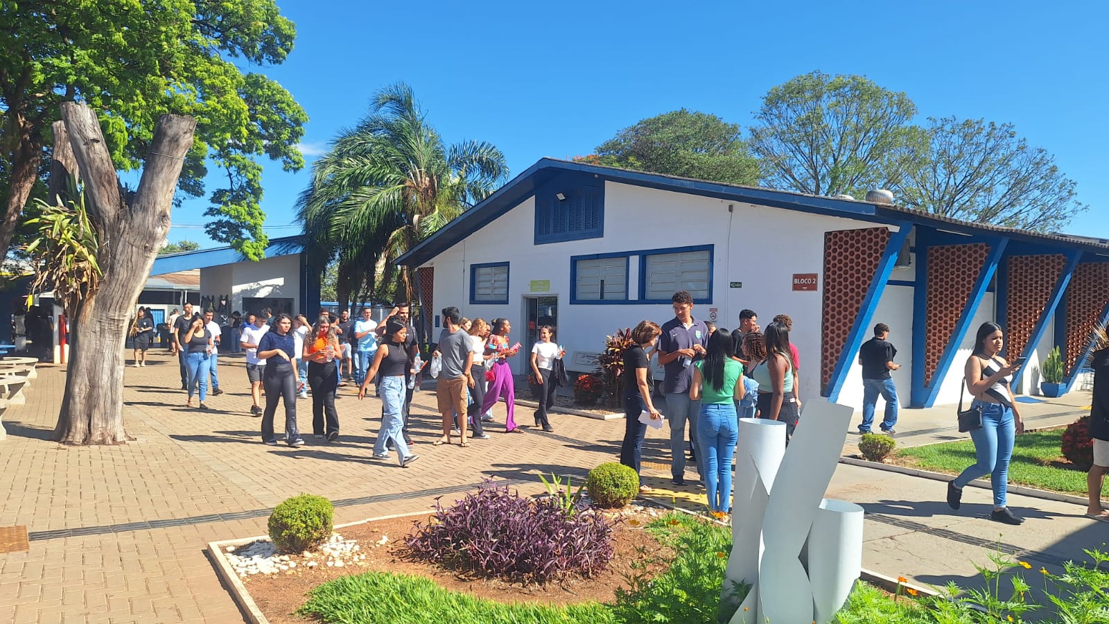 Imagem da notícia Vestibular da FUNEPE reúne candidatos de Penápolis e região no Campus I