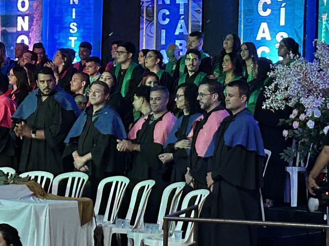 Imagem da notícia FUNEPE celebra festivas de colações de grau turmas 2024