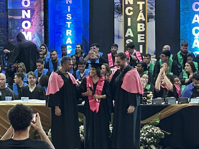 Imagem da notícia FUNEPE celebra festivas de colações de grau turmas 2024
