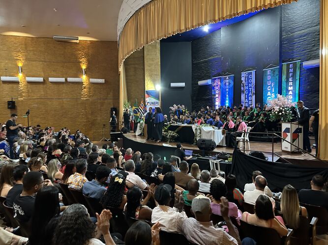 Imagem da notícia FUNEPE celebra festivas de colações de grau turmas 2024