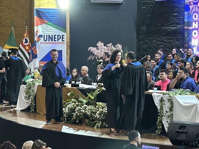 Imagem da notícia FUNEPE celebra festivas de colações de grau turmas 2024