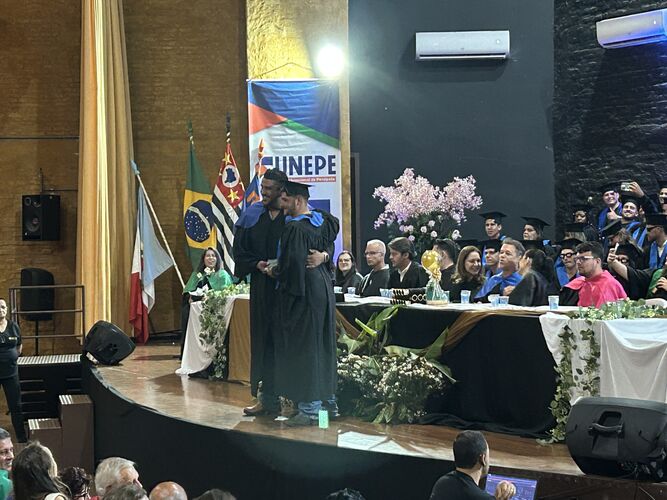 Imagem da notícia FUNEPE celebra festivas de colações de grau turmas 2024