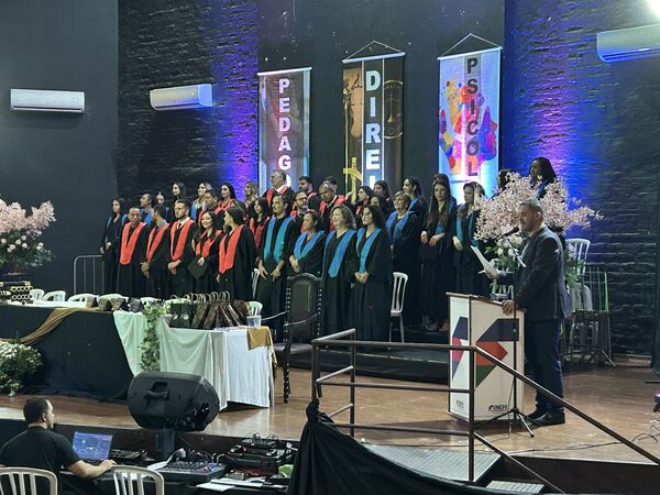 Imagem da notícia FUNEPE celebra festivas de colações de grau turmas 2024