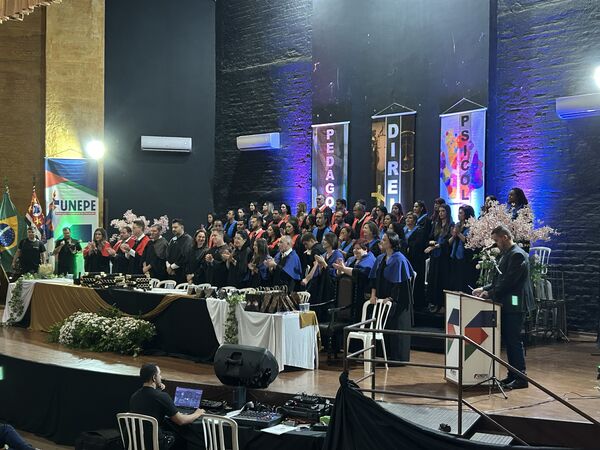 Imagem da notícia FUNEPE celebra festivas de colações de grau turmas 2024