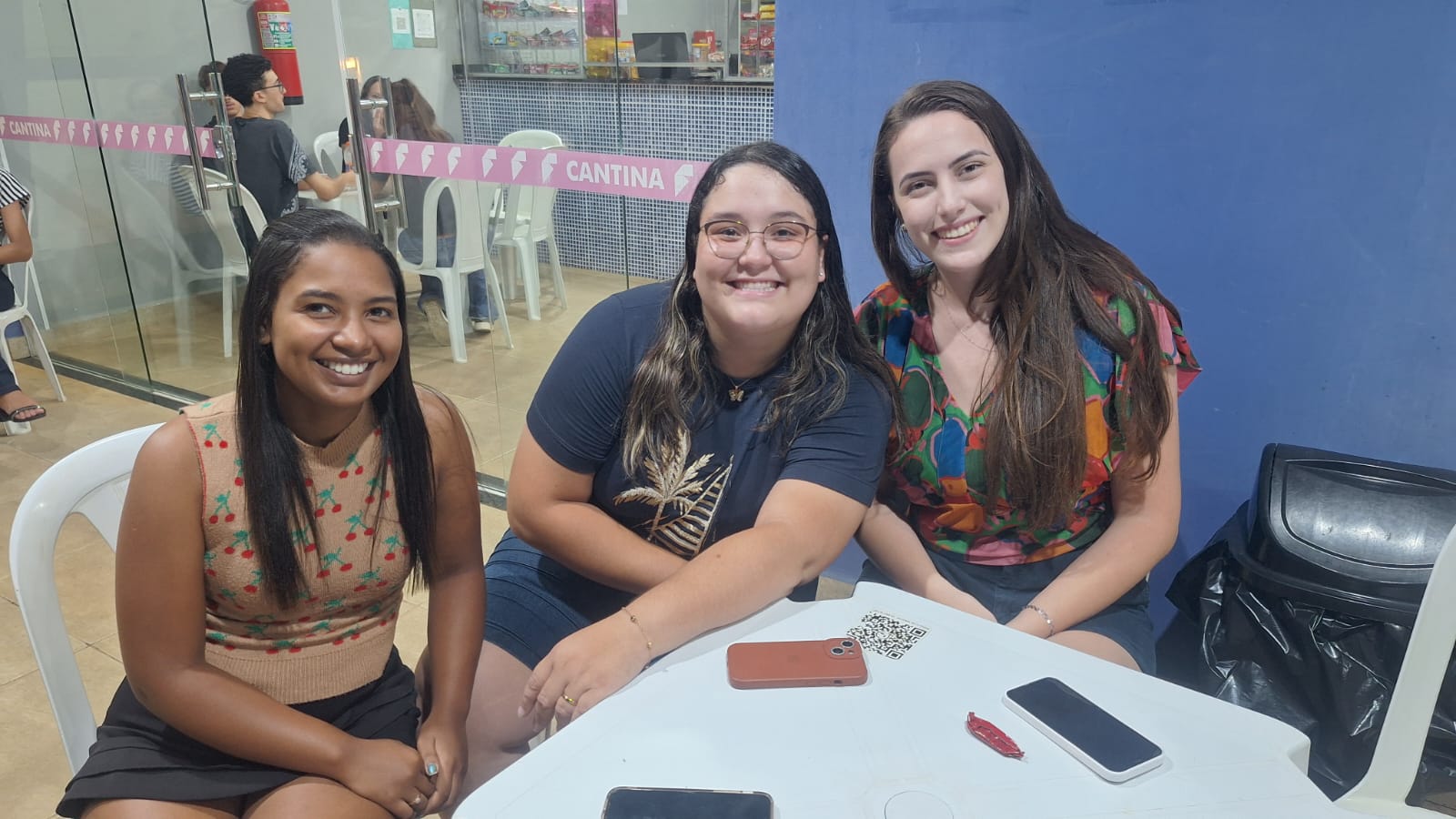 Imagem da notícia Show de volta às aulas da FUNEPE anima o Campus I com a dupla Evandro e Juninho