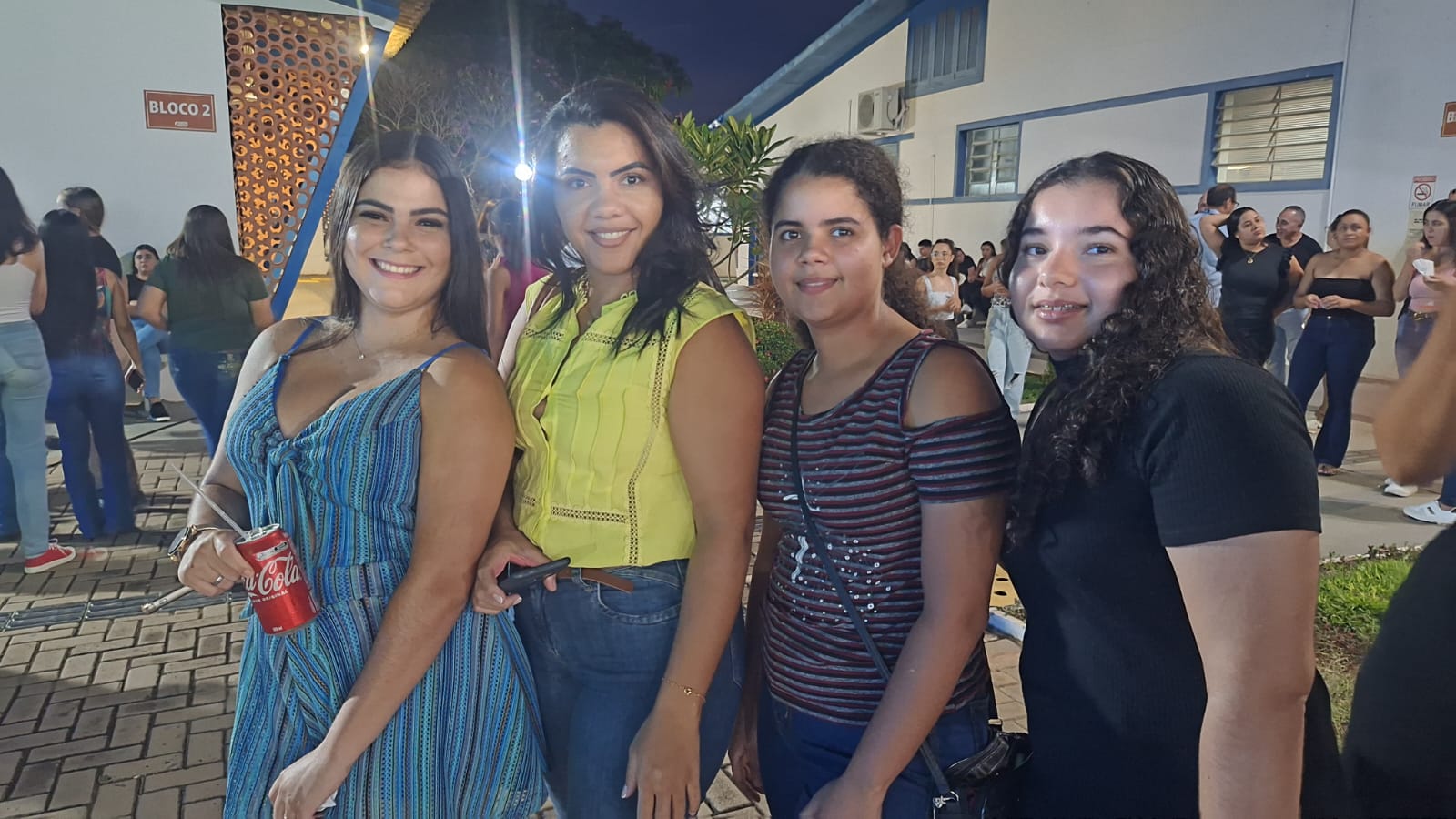 Imagem da notícia Show de volta às aulas da FUNEPE anima o Campus I com a dupla Evandro e Juninho