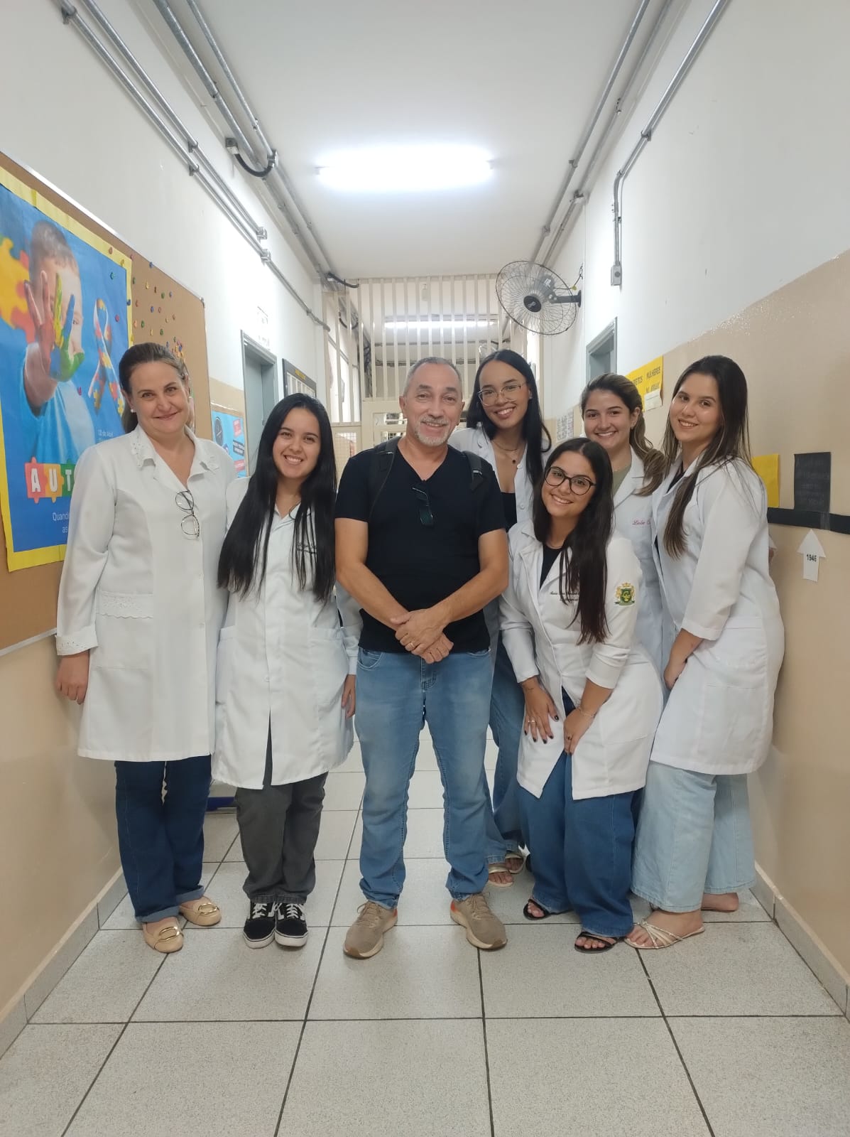 Imagem da notícia Estudantes de Enfermagem realizam ação educativa na EE Profª Joana Helena de Castilho Marques