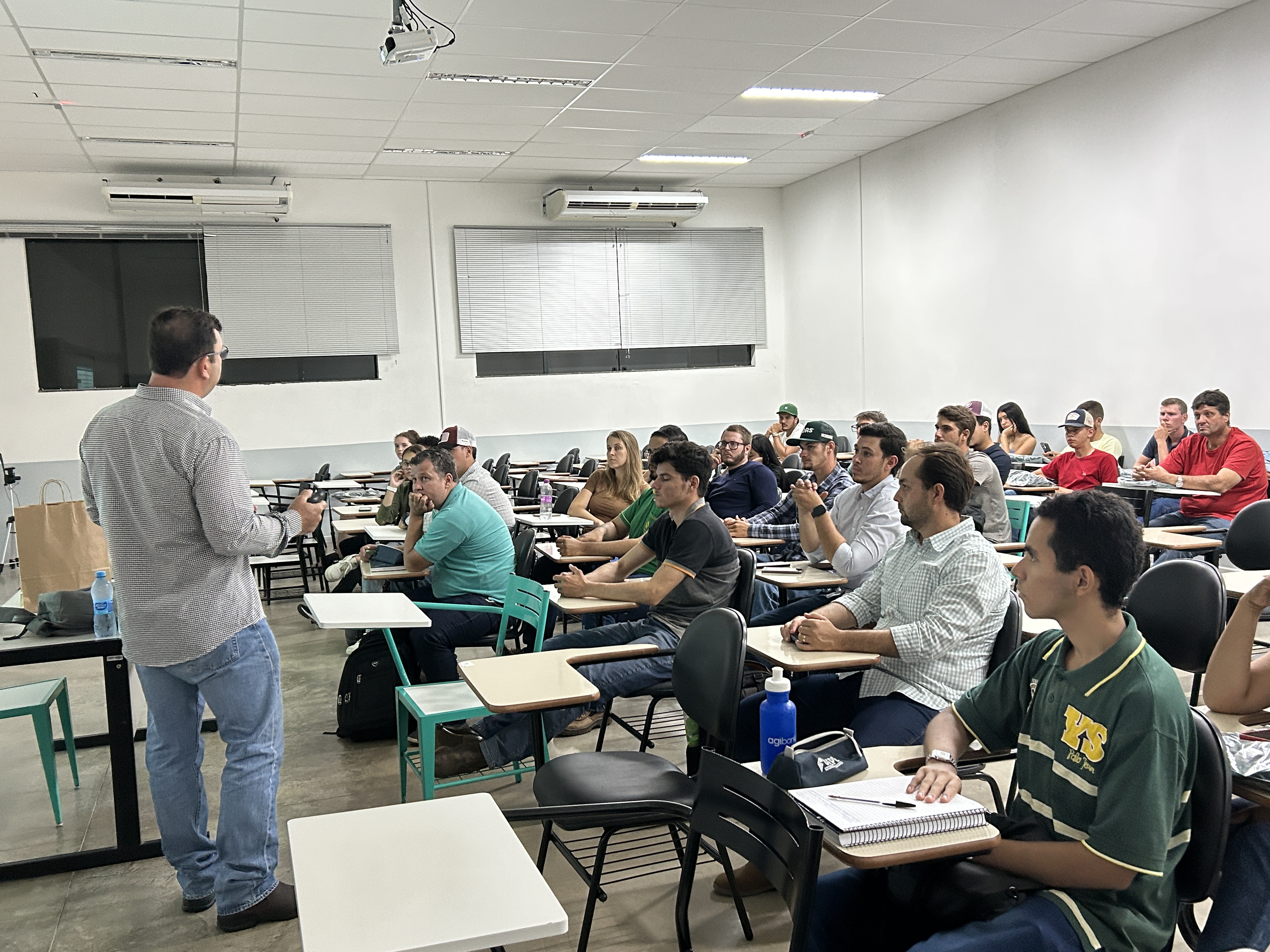 Semana de Cursos 2025 • Programação de quinta-feira