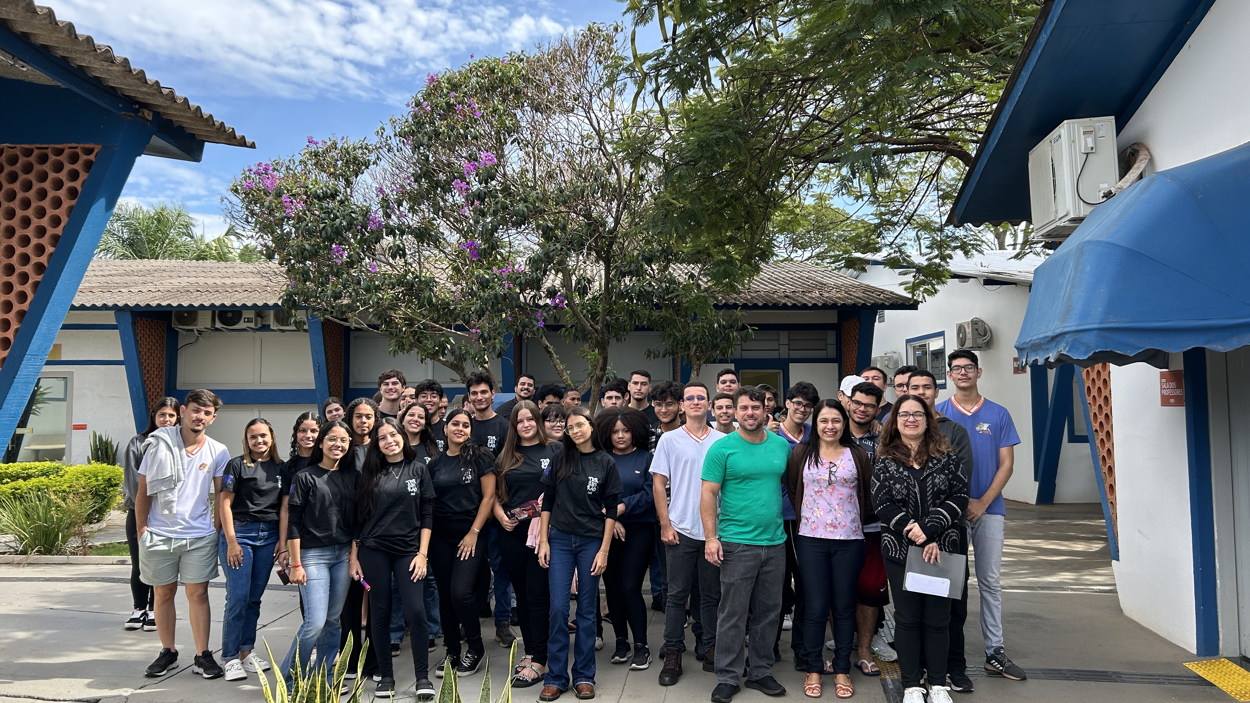 Imagem da notícia Bate-papo FUNEPE: projeto inspira e aproxima jovens da vivência universitária