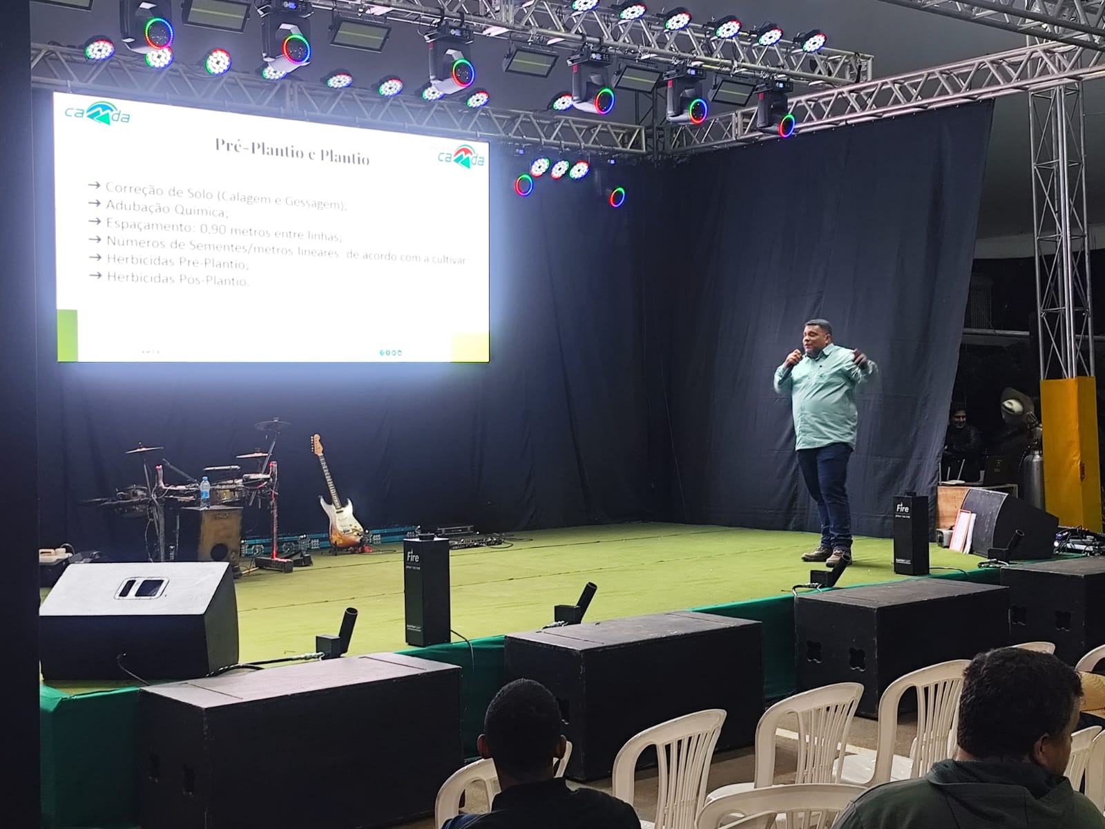 Imagem da notícia Curso de Engenharia Agronômica participa da 7ª Feira do Agronegócio
